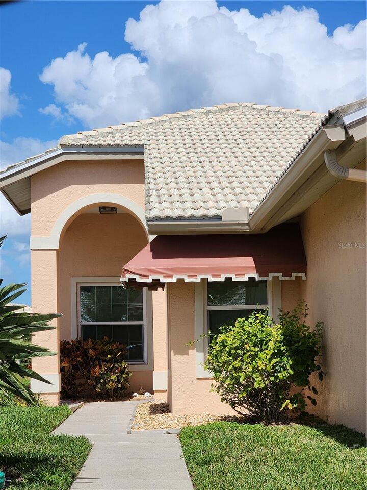 Property Photo:  4312 Muirfield Drive  FL 34210 