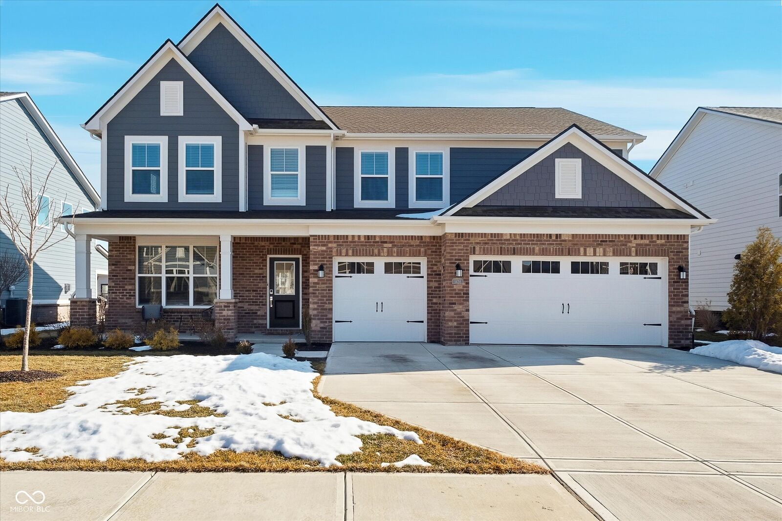 Property Photo:  1424 Chatham Hills Boulevard  IN 46074 