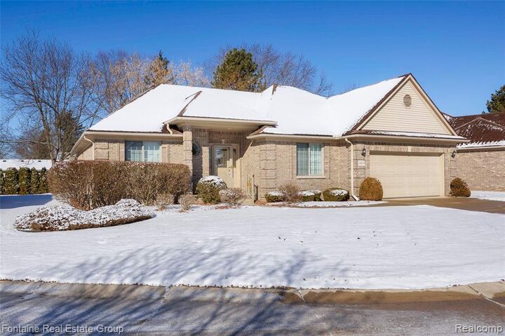 Property Photo: 19079 Shay Court MI 48152 4122