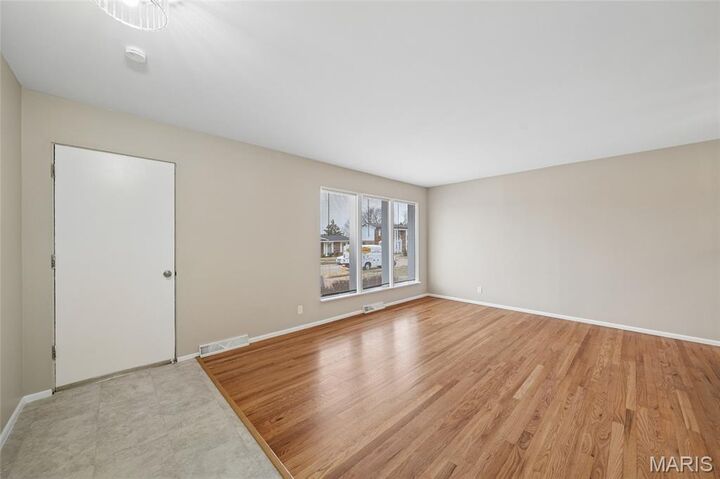 Property Photo:  3237 Yorkchester Drive  MO 63129 