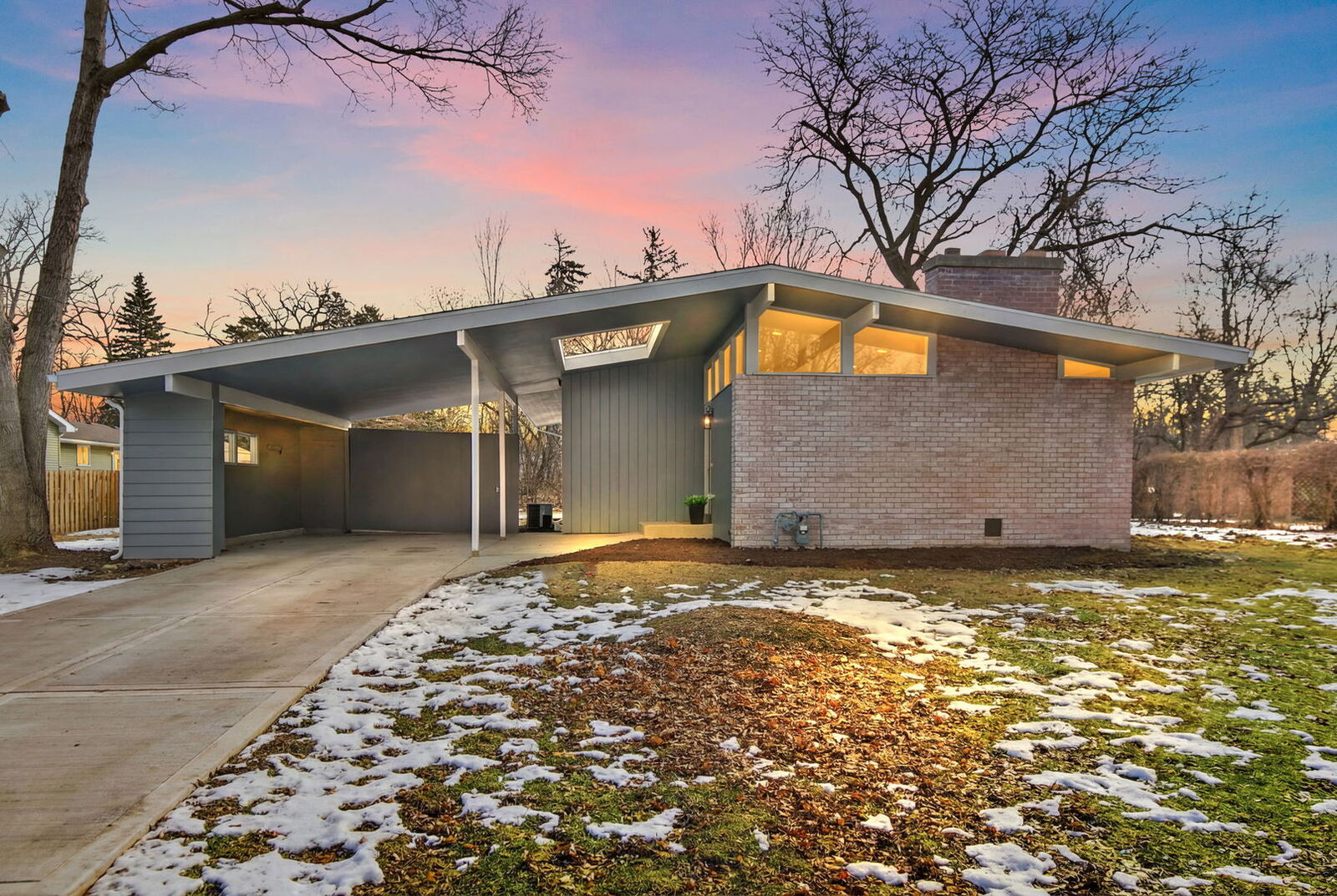 Property Photo:  411 S 1st Street  IL 60119 