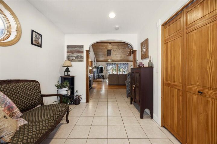 Property Photo:  26 Old Country Way  ME 04048 