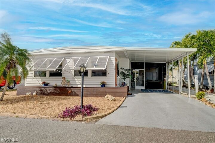 Property Photo: 5554 Sir Walter Way FL 33917