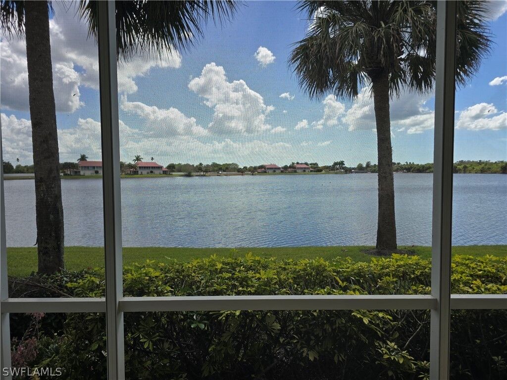 Property Photo:  25069 Peacock Lane 101  FL 34114 