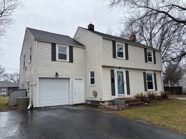 Property Photo: 1009 E 6th Street OH 44460