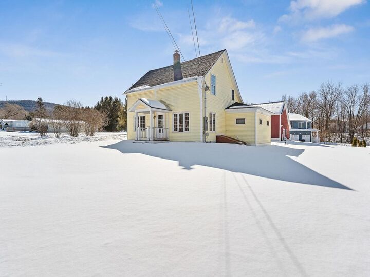 Property Photo:  516 Fairfax Street  VT 05481 