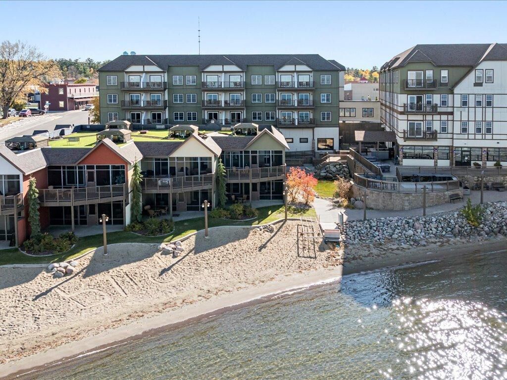 Property Photo:  502 Cleveland Boulevard W 3203  MN 56484 