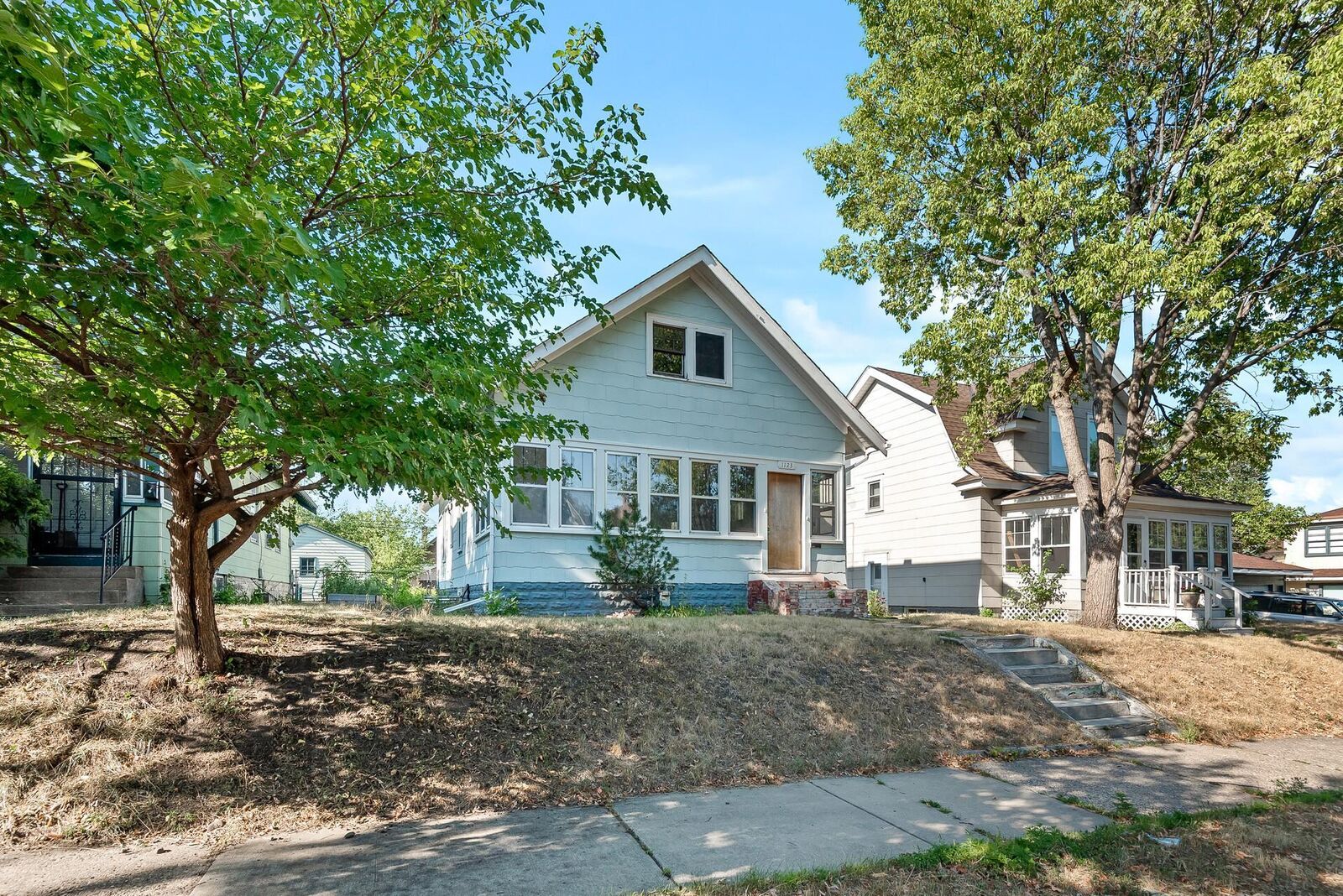 Property Photo:  1123 Sherburne Avenue  MN 55104 