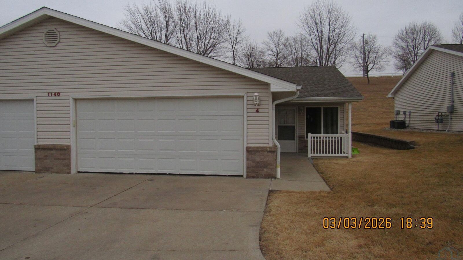 Property Photo:  1140 Meadow View Ct. #4  IA 51106 
