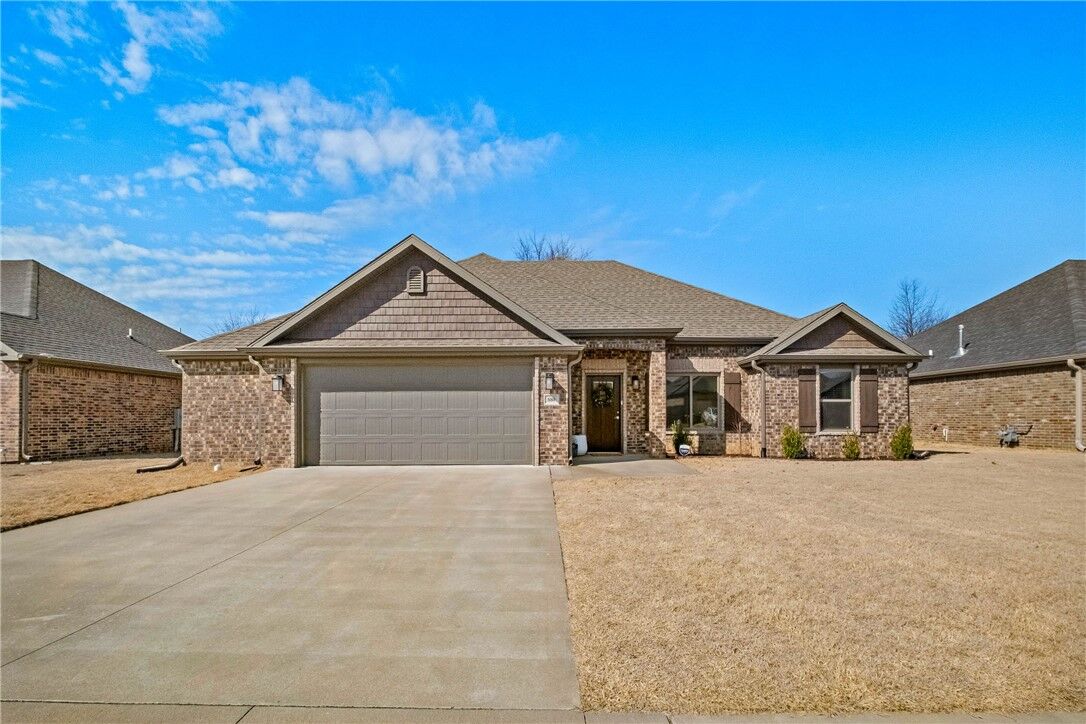 Property Photo:  880 Bob Glen Circle  AR 72719 