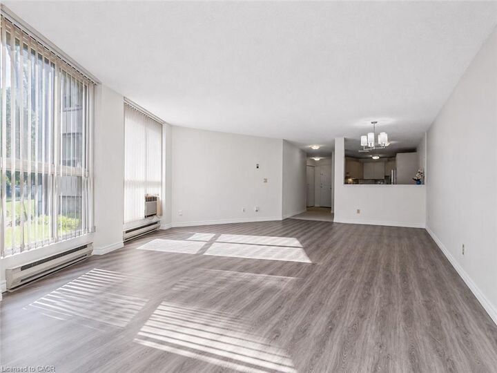 Property Photo: 24 Marilyn Drive 101 ON N1H 8E9