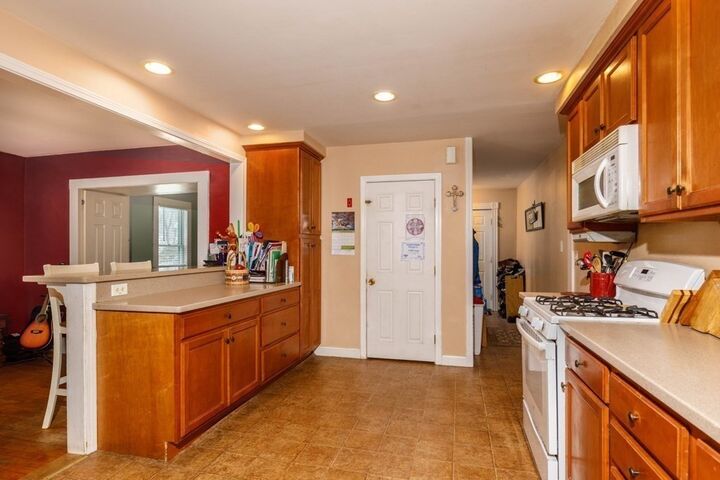 Property Photo:  158 Hall Street  MA 01453 