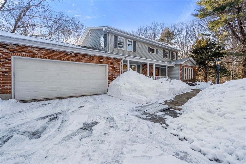 Property Photo:  61 Lincoln Rd  MA 02067 