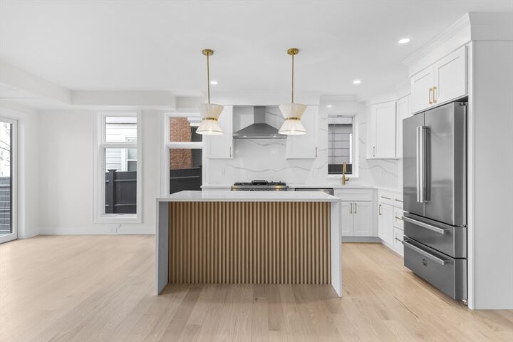 Property Photo:  595 Broadway 101  MA 02145 