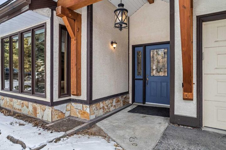 Property Photo:  933 15th Street  AB T1W 1X2 