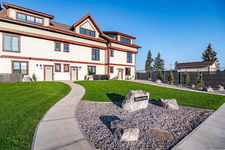 Property Photo: 5024 48 Street AB T4T 1C1