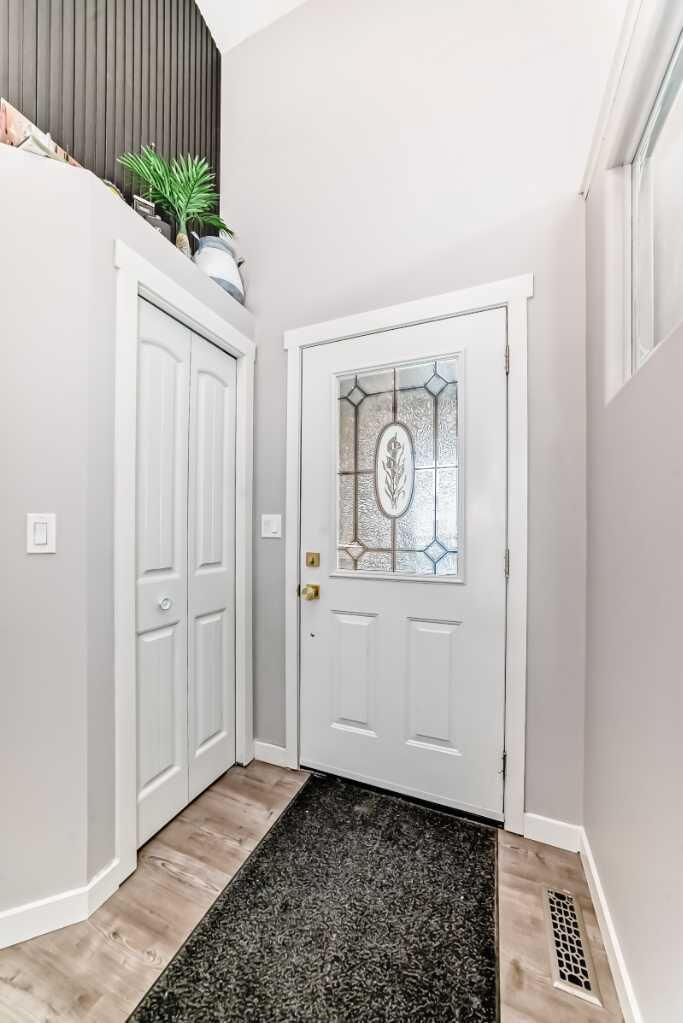 Photo de la propriété:  119 Kirkland Close  AB T4P 4A4 