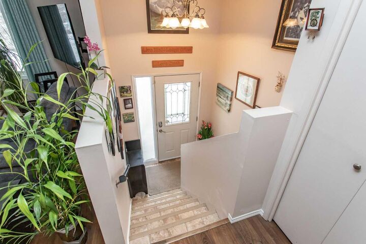 Photo de la propriété:  10 Patterson Crescent  AB T4P 1J5 