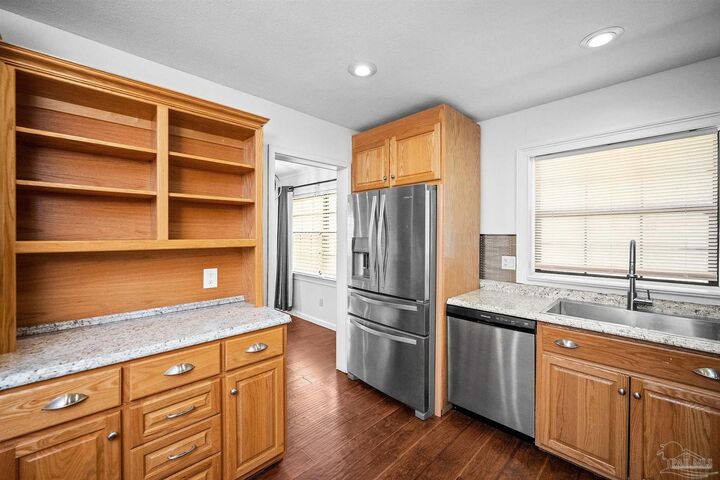 Property Photo:  844 Le Blanc Way  FL 32505 