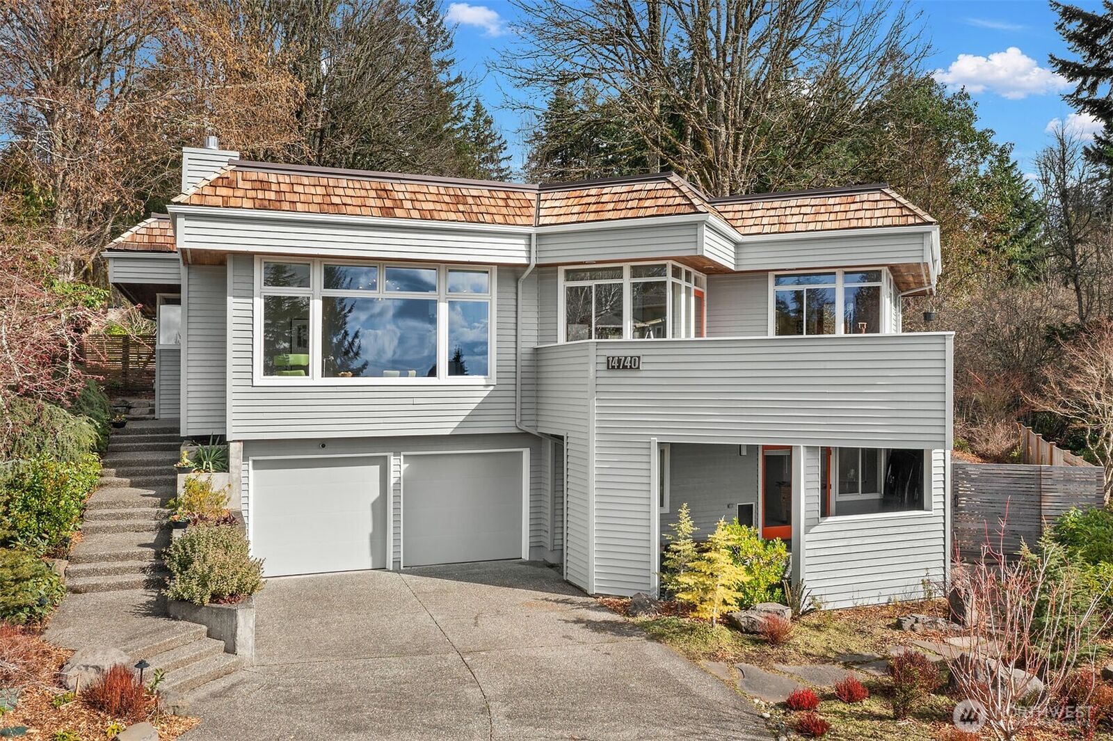 Property Photo:  14740 SE 56th Street  WA 98006 
