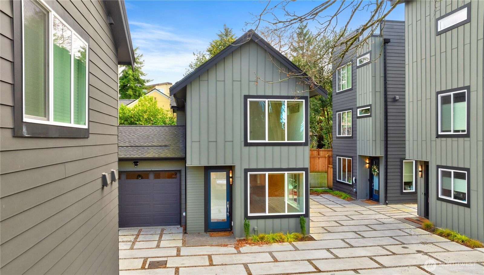 Property Photo:  115 N 105th Street B  WA 98133 