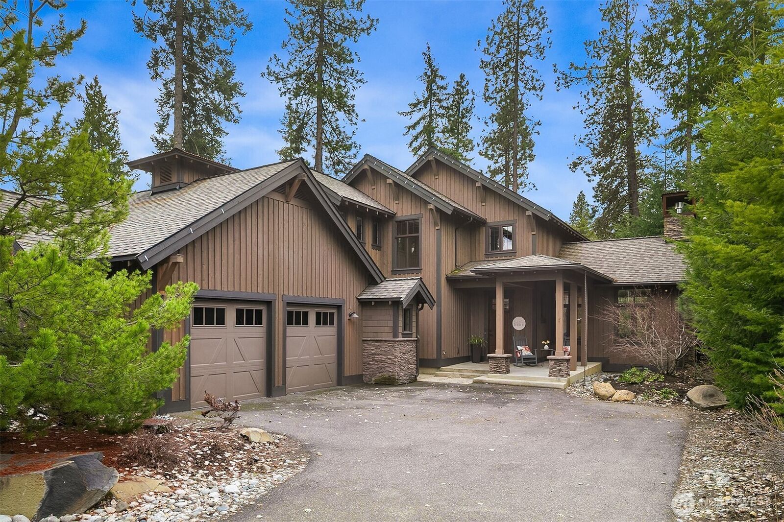 Property Photo: 100 Black Nugget Lane WA 98922
