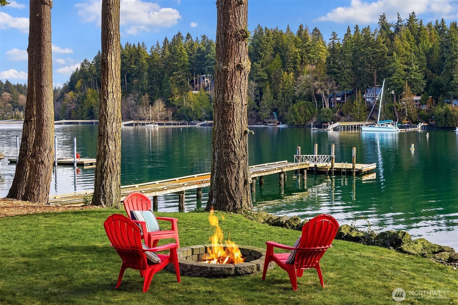 Property Photo: 11710 Arrow Point Drive NE WA 98110