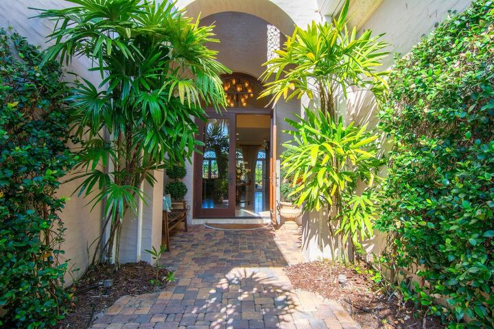 Property Photo:  138 SE Via San Marino  FL 34984 