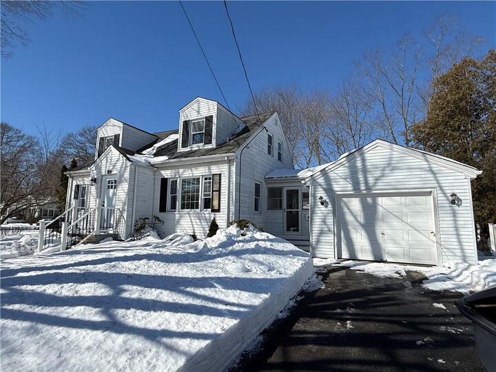 Property Photo:  101 Farmland Road  RI 02889 