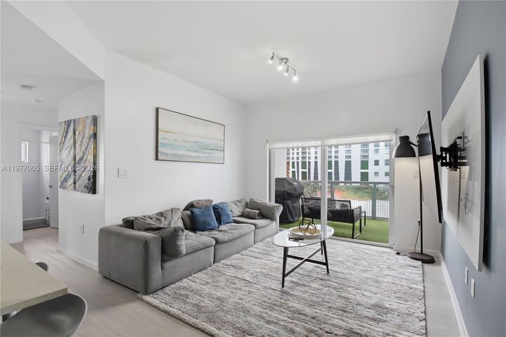 Property Photo:  481 NE 29th St 604  FL 33137 