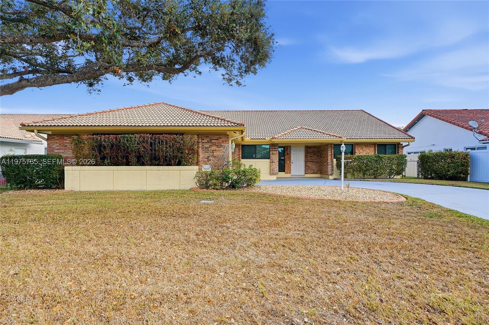 Property Photo:  5250 King Arthur Ave  FL 33331 