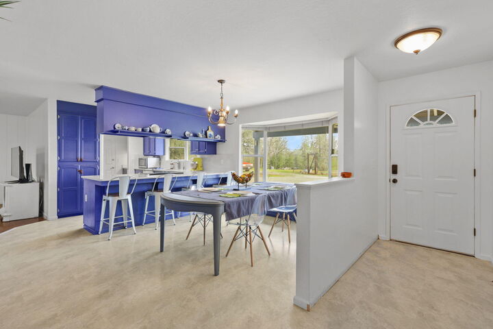 Property Photo: 20728 Old 44 Drive CA 96003