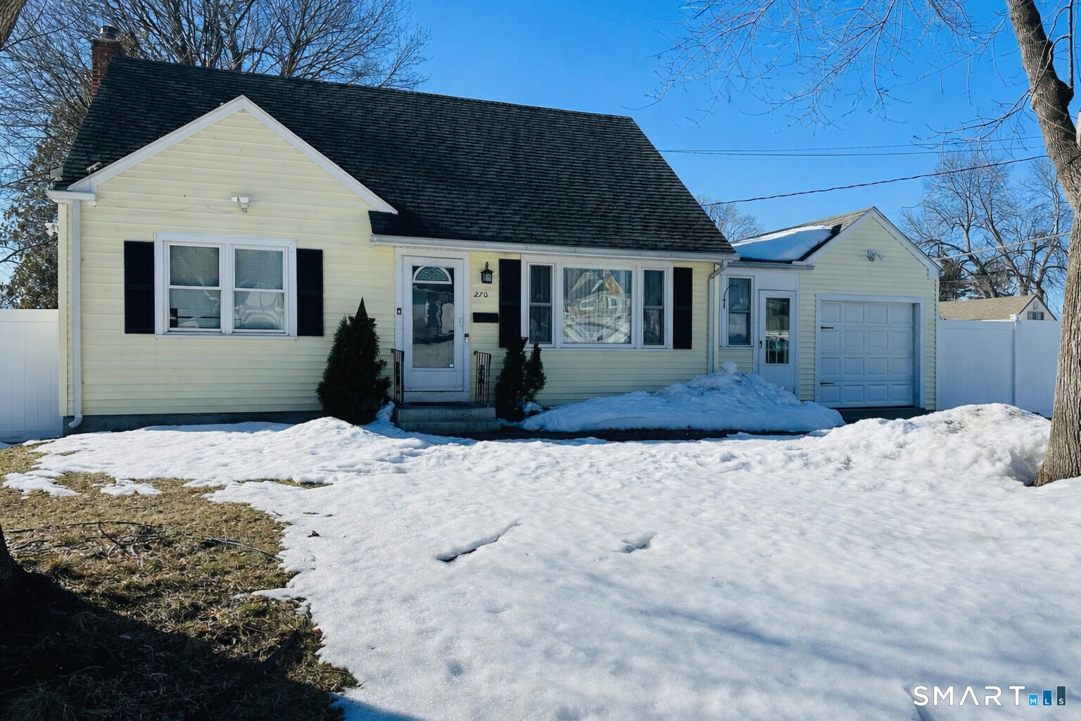 Property Photo:  270 Pearl Street  CT 06082 