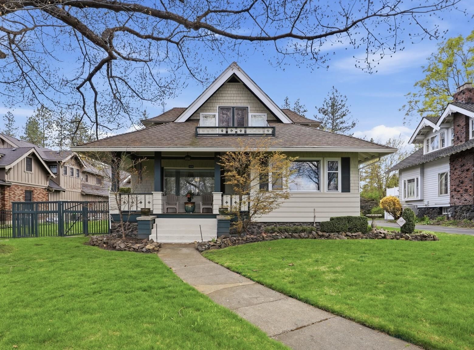 Property Photo:  109 W Sumner Ave  WA 99204 