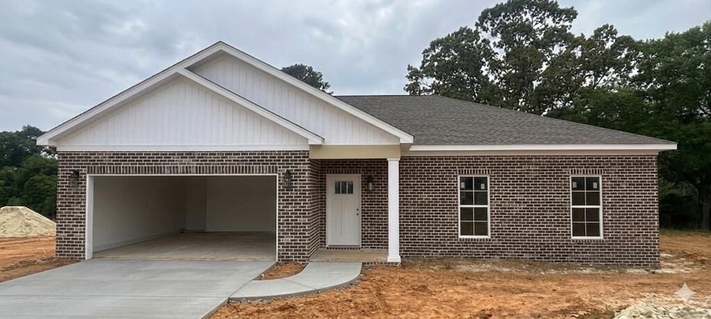 Property Photo:  133 Edgewood Trail  AL 36345 