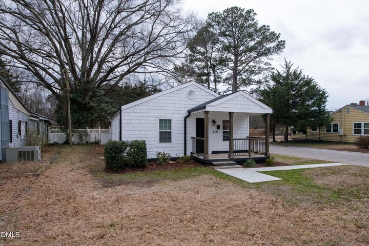 Property Photo:  600 E Lizzie Street  NC 27576 