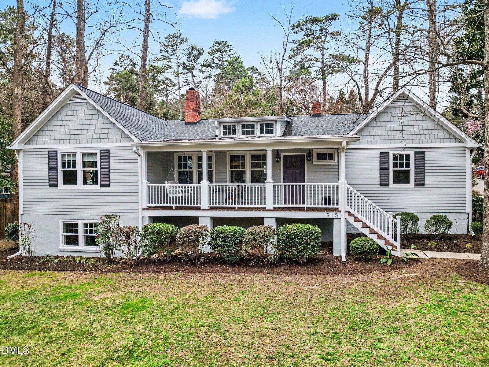 Property Photo: 915 Gardner Street NC 27607