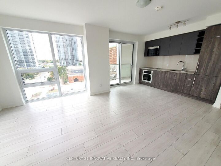 Property Photo:  2033 Kennedy Road 717  ON M1S 0L3 