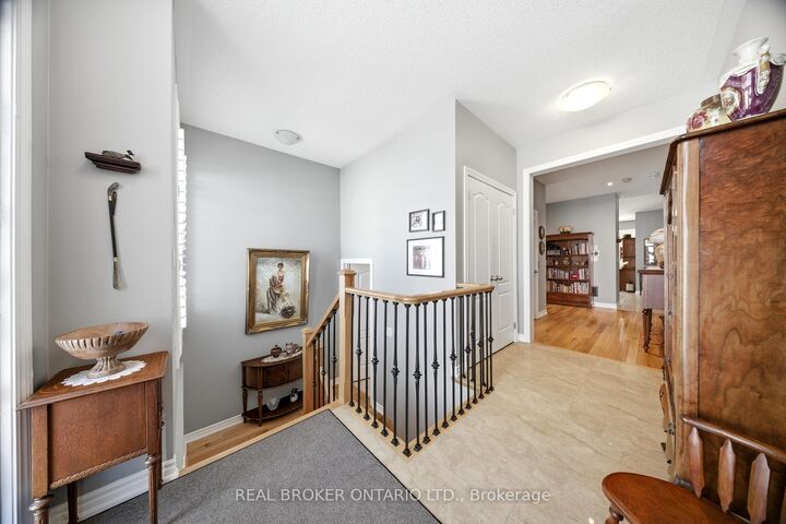 Property Photo: 171 Gold Park Gate ON L3W 0B4