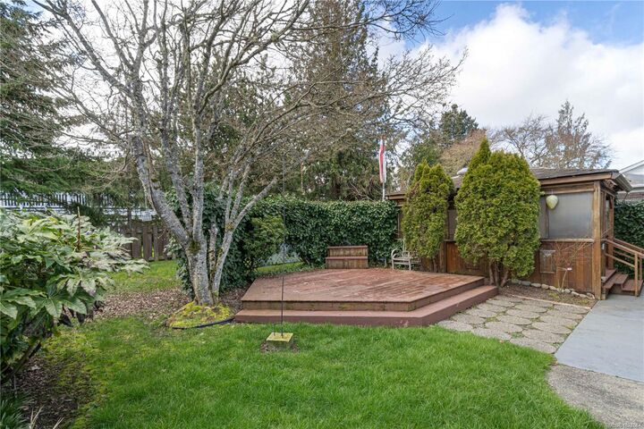 Property Photo:  732 Humphrey Rd  BC V9P 1C8 