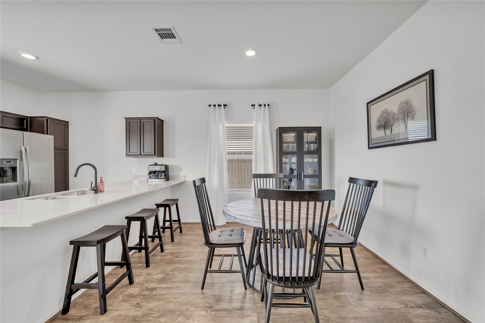 Property Photo:  752 Circle Way 35H  TX 76537 