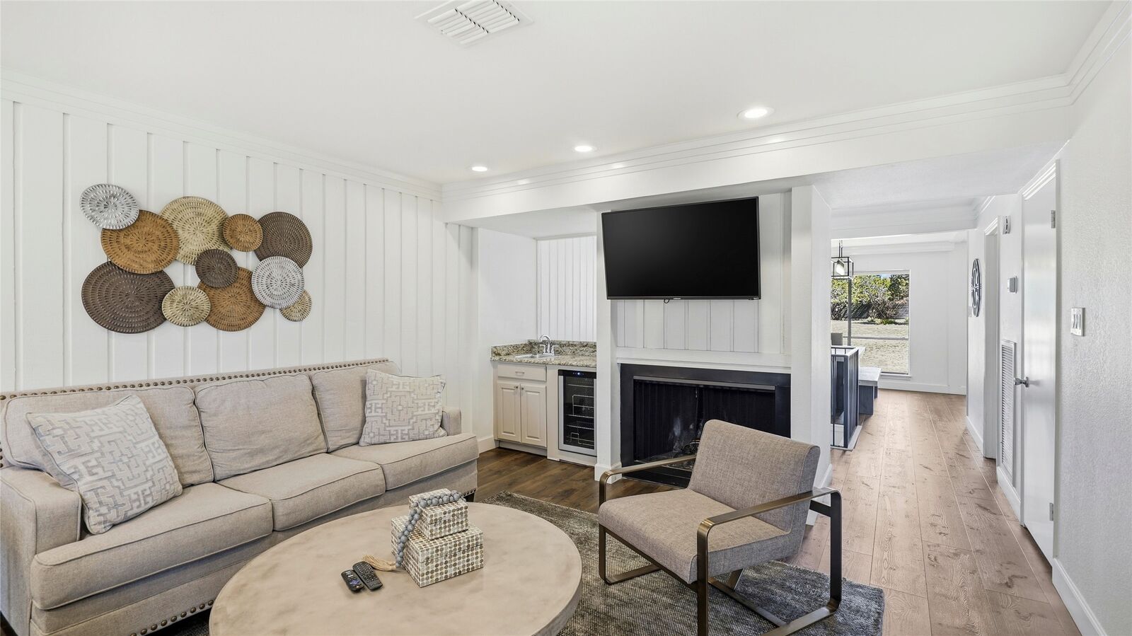 Property Photo: 133 World Of Tennis Square TX 78738