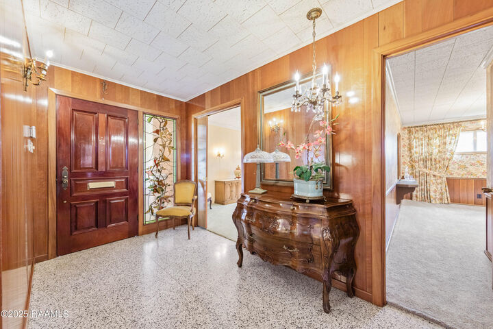 Property Photo:  209 Robert Drive  LA 70506 