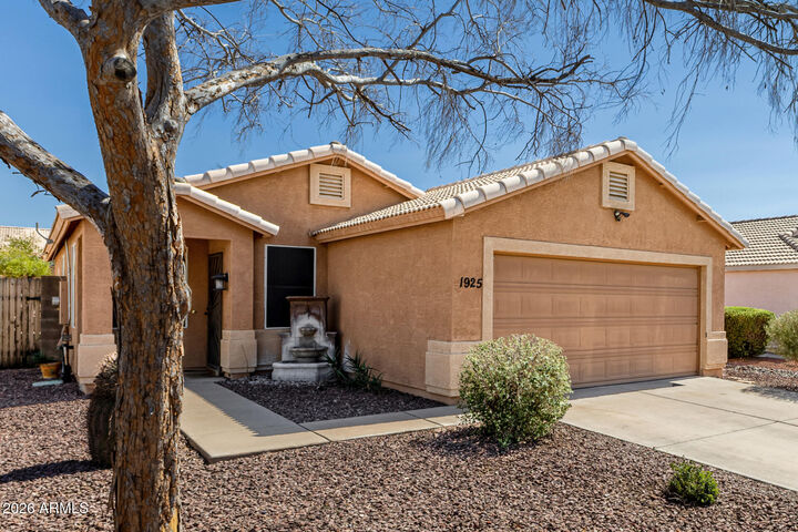 Property Photo:  1925 S Palo Verde Drive  AZ 85120 