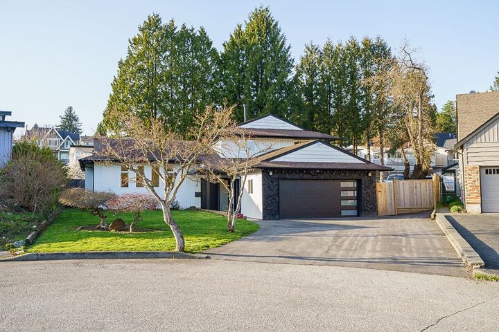 615 Allison Place — photo 1