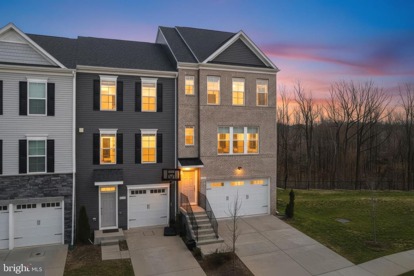 Property Photo:  1023 High Point Trl  MD 20707 