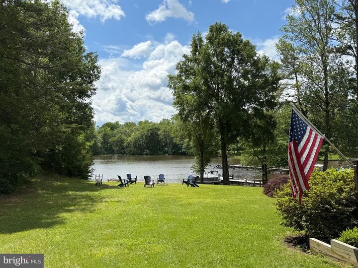 Property Photo: 198 Miltons Ln VA 23093