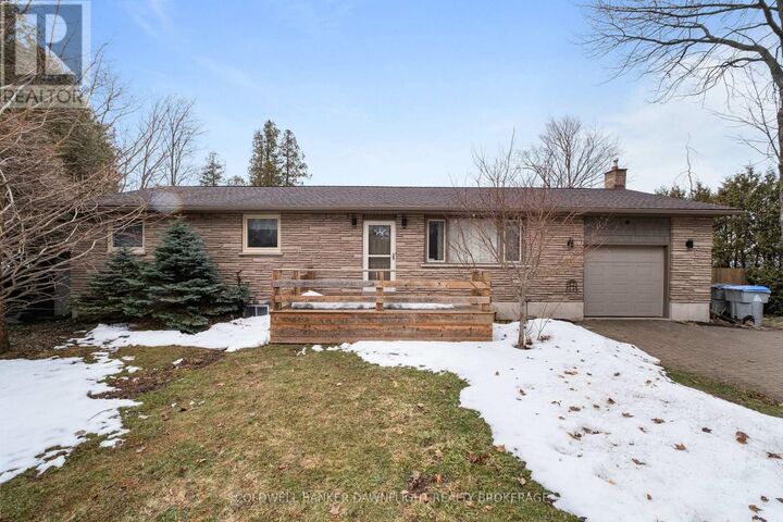 Property Photo:  74399 Cardinal Court  ON N0M 1G0 