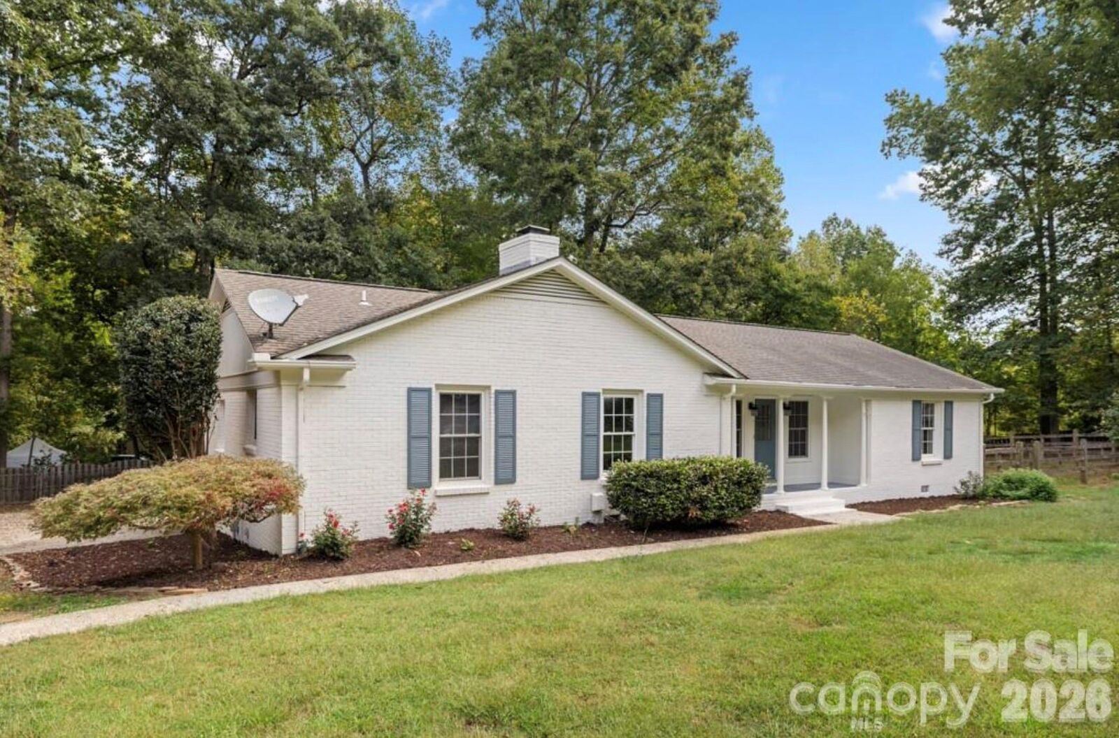 Property Photo:  2411 Kimway Drive  NC 28105 