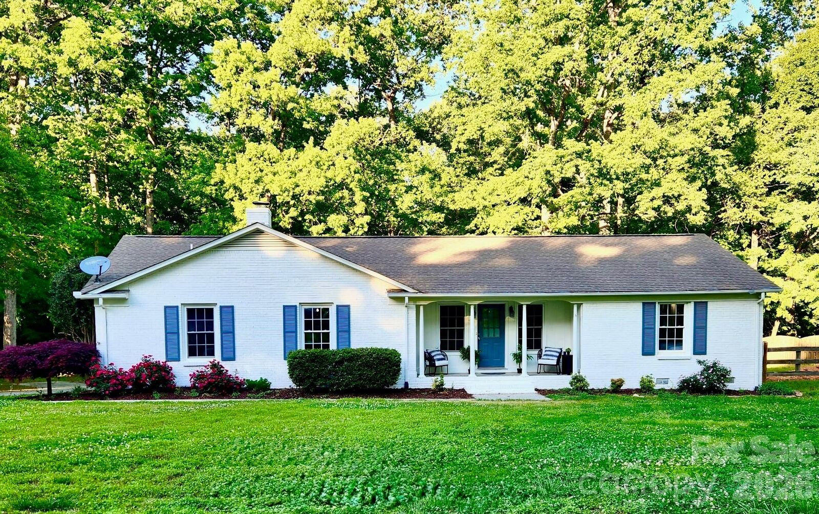 Property Photo:  2411 Kimway Drive  NC 28105 